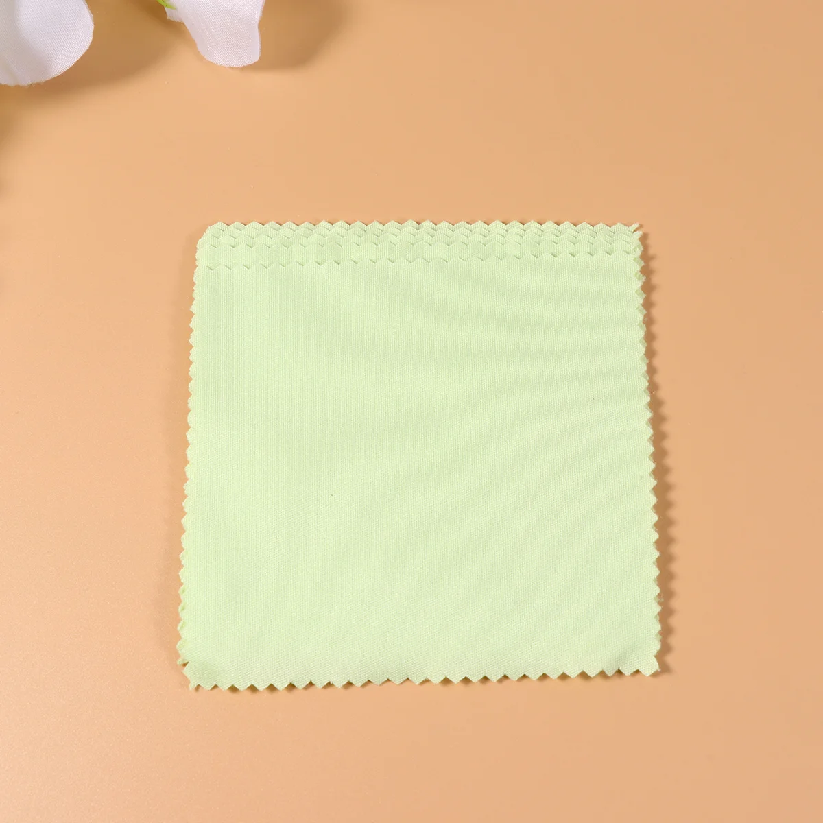 

80Pcs Cloth Microfiber Cleaning for Eyeglasses Lens Camera Screen Smartphone Portable Oil Smudge Resistant Wipes