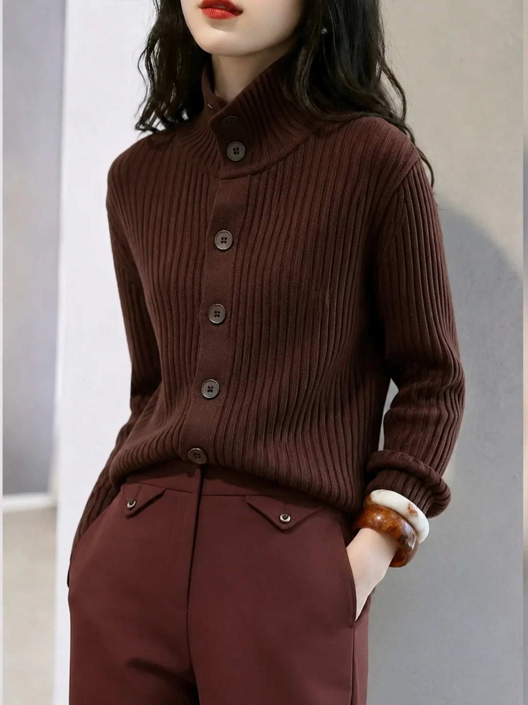 Elegant Long Sleeve Knitwear Commute Versatile Single Button Women's New Design Autumn 2026 Soft Korean Style Straight Cut