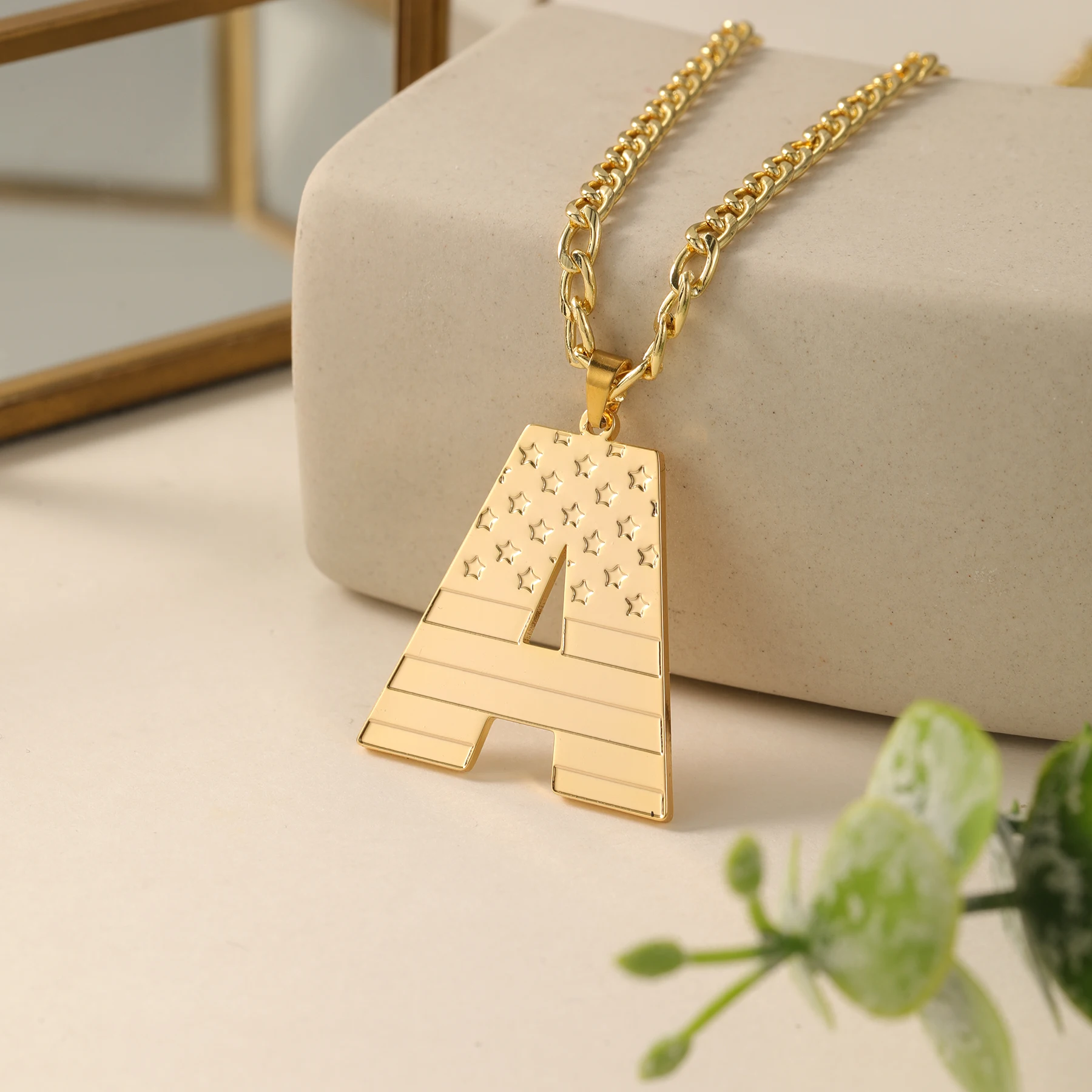 

Patriotic Initial Pendant Necklace Gold Tone Cuban Chain USA Flag Design Unisex Jewelry Gift For Men Women Christmas Daily wear