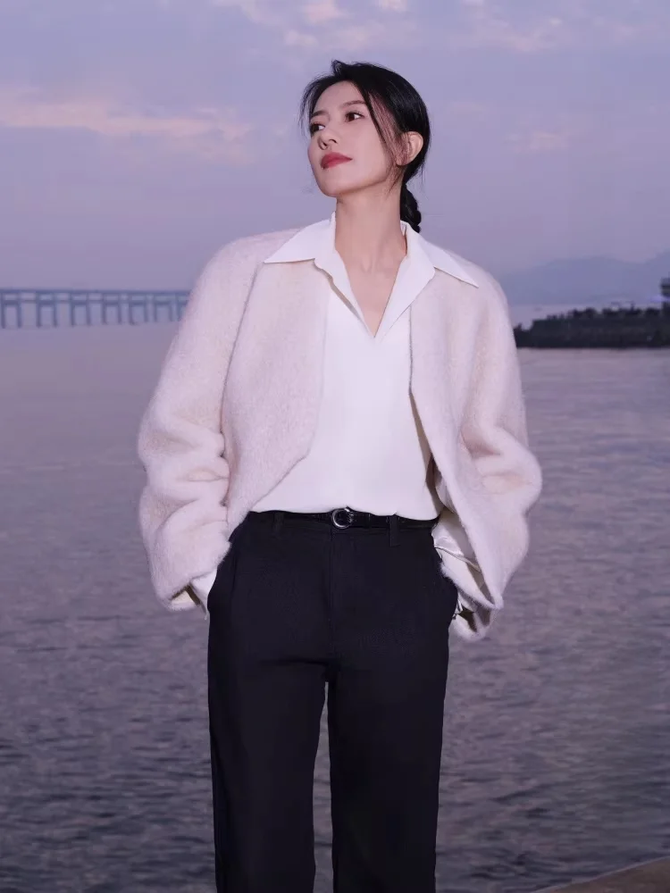 

Elegant Winter Outerwear Fur Coat Ladylike Style Straight Cut Polyamide Polyester Composite Fiber Long Sleeve V-Neck Coat