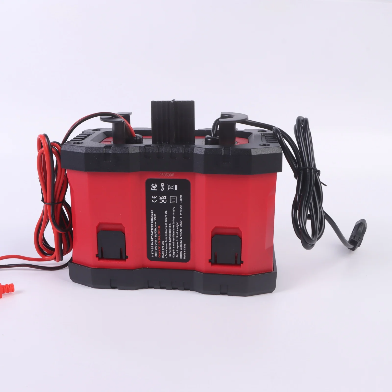 1 Buah Pengisi Daya Baterai Mobil Sepeda Motor Portabel 20A 300W 12V 24V 7 Tahap Pengisian Otomatis Perlindungan Tegangan Lebih dan Suhu Lebih