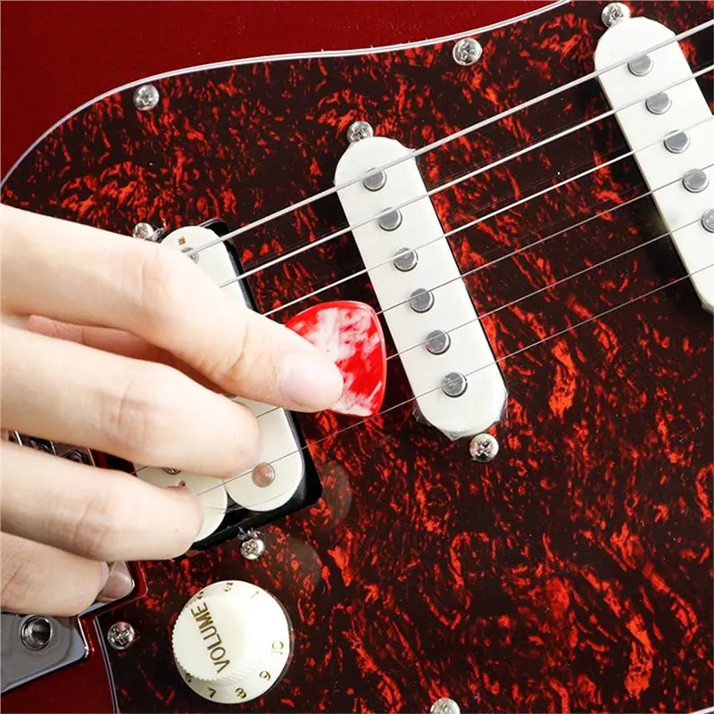 AED4-4Pcs Guitar Pick Set Red Swirl Resin & Natural Horn Pick For Electric, Acoustic & Bass Guitars