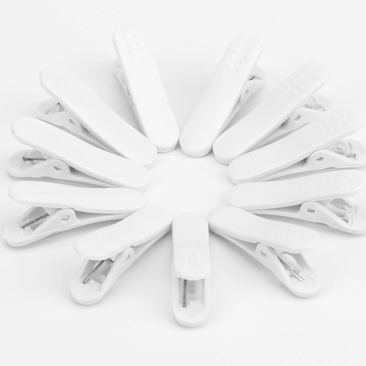 

100pcs Headphone Cable Clip Wire Holders Alligator Earphone Clips White Cord Fitness Durable Plastic Sturdy Tool