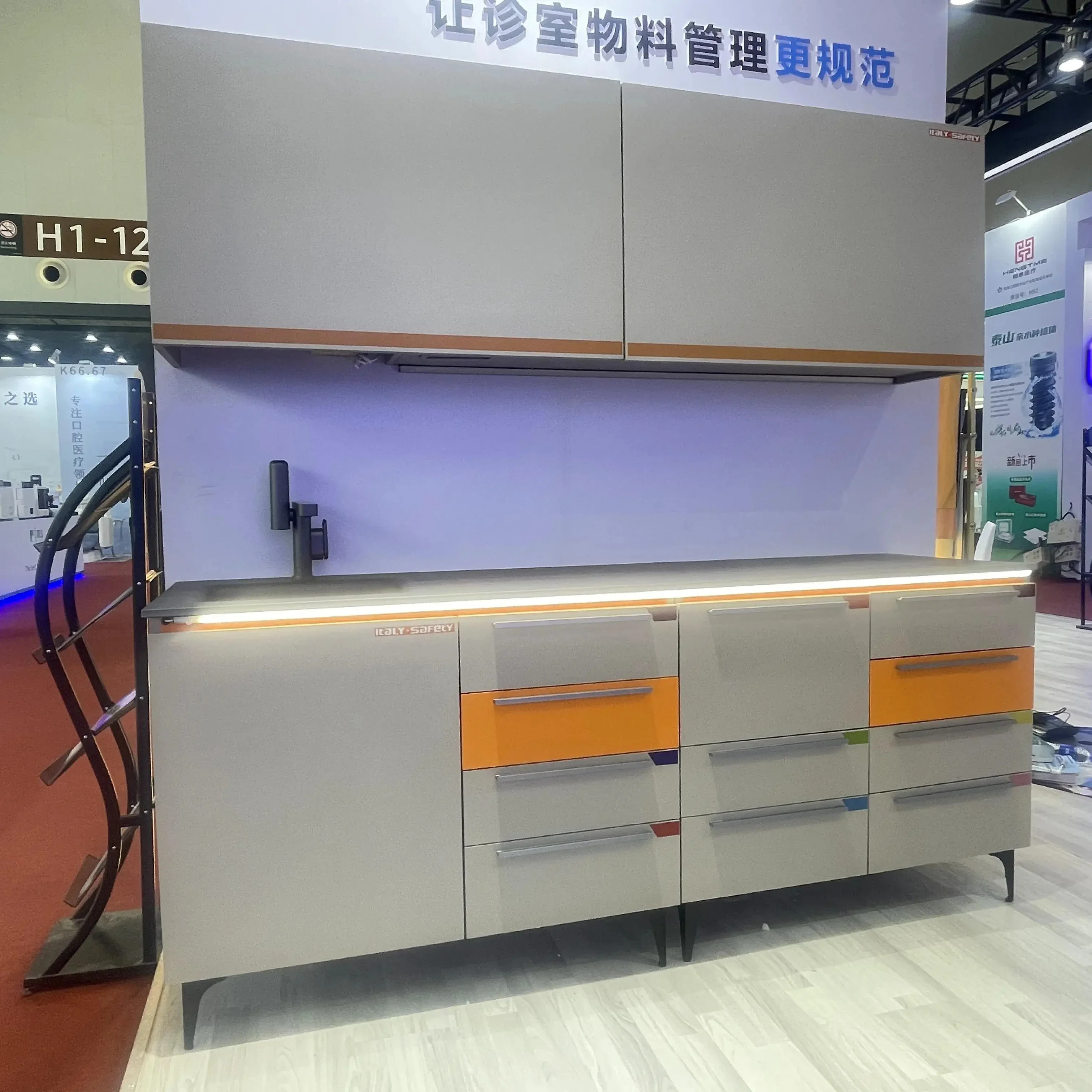 

Dental Clinic Cabinet Workstation Lab Furniture Wall Cabinet