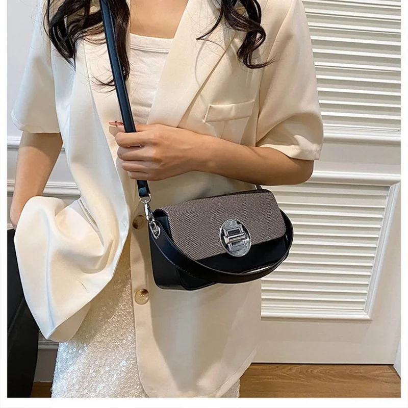 

Classic Women Messenger Bag Leather Handbags Crossbody Bag Elegant Shoulder Bag Famous Designer Popular For Ladies