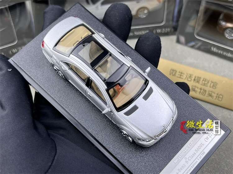 Newly Stocks Motorhelix MH 1/64 Diecast S-Class S600L(W221)  White Silver Colors Scale Model Car