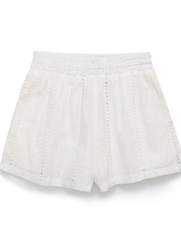 

XNWMNZ 2024 Women's Fashion White Cutwork Embroidery Bermuda Shorts Women High Street Elastic High Waist Female Shorts