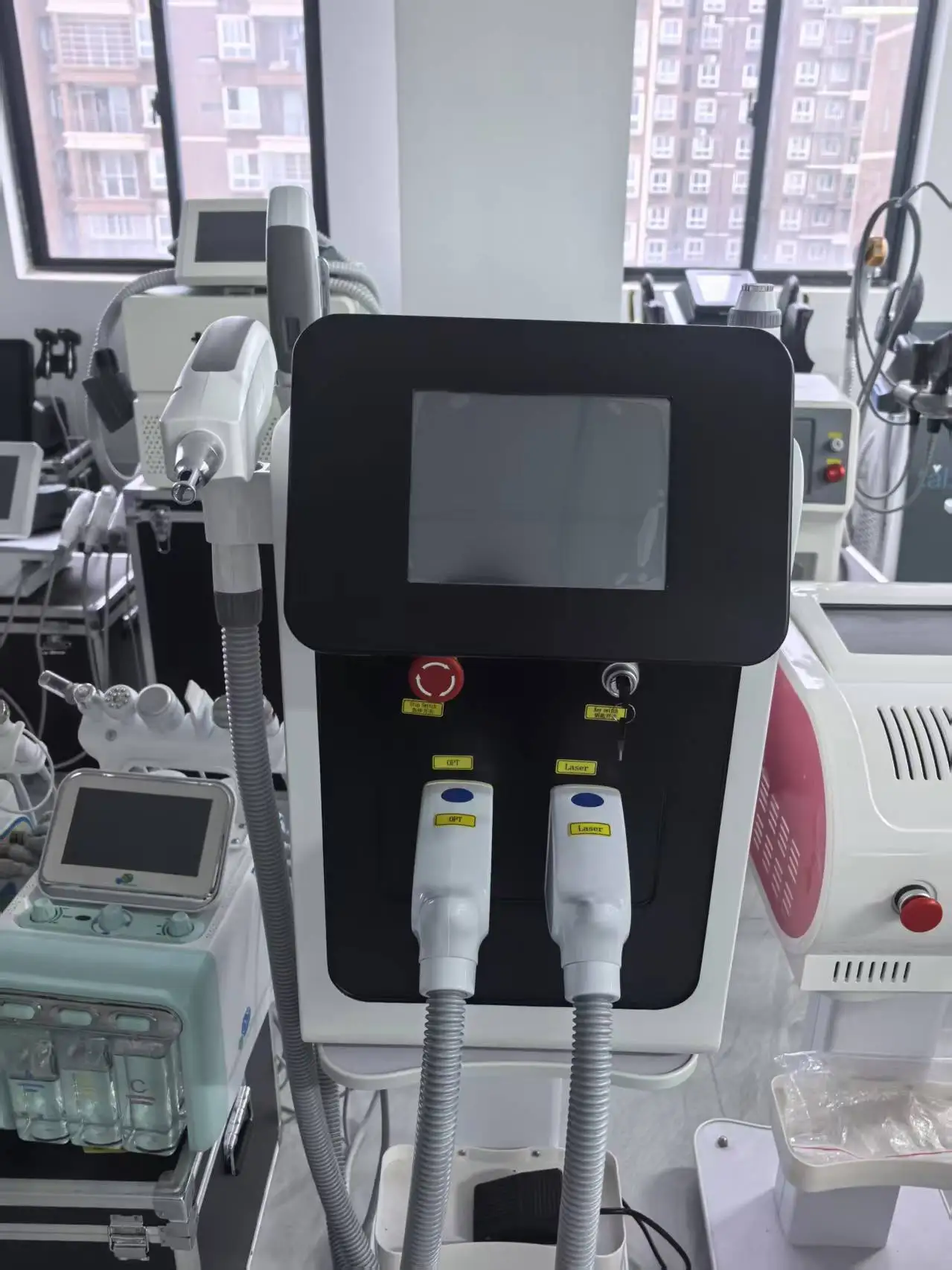 脱毛レーザー美容機 最新ポータブル多機能IPL ND Yag / IPL ND YAG