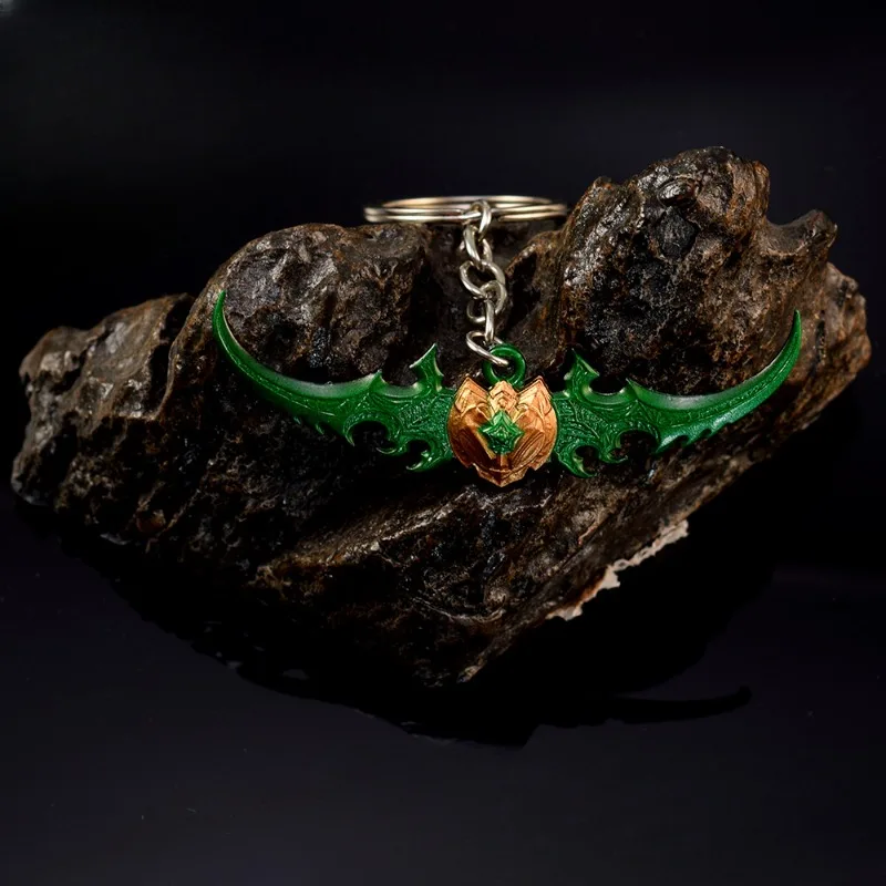 9cm World of Warcraft Weapon Keychian Blood Roar Ashbringer Metal Game Model Prop Ornament Collection Birthday Gifts Toys Boys
