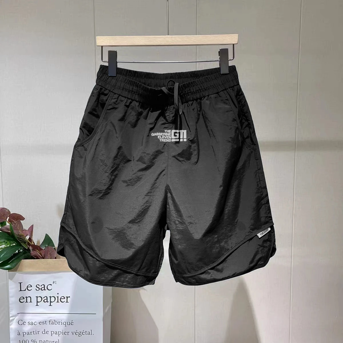 

Новые мужские спортивные брюки 2024 года: высококачественные, модные, укороченные (до колена), повседневные, свободного кроя, с завязками, со встроенными трусами