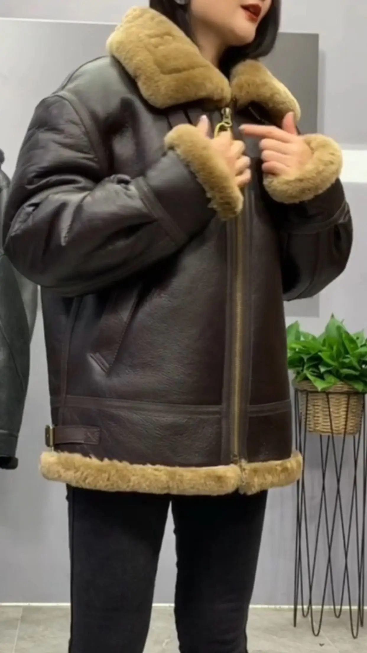 Men's Luxury Winter Coat Genuine Sheepskin Shearling Natural Real Leather Jacket for Male Thick Wool Liner Brown Plus Oversize