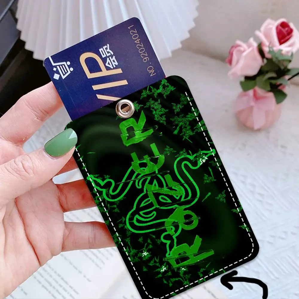 Razer Logo Game Snake Cartoon 1 قطعة INS Creative Cartoon Student Campus حامل بطاقة لبطاقة الوجبات، بطاقة الحافلة، بطاقة العمل، إلخ