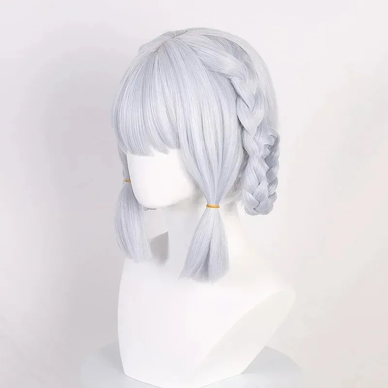 Kamisato Ayaka Anime Cosplay Perücke Silbrig Weiß Mit Pony Synthetisches Geflochtenes Haar Kurze Gerade Perücke Süßes Mädchen Comic-Con Coser