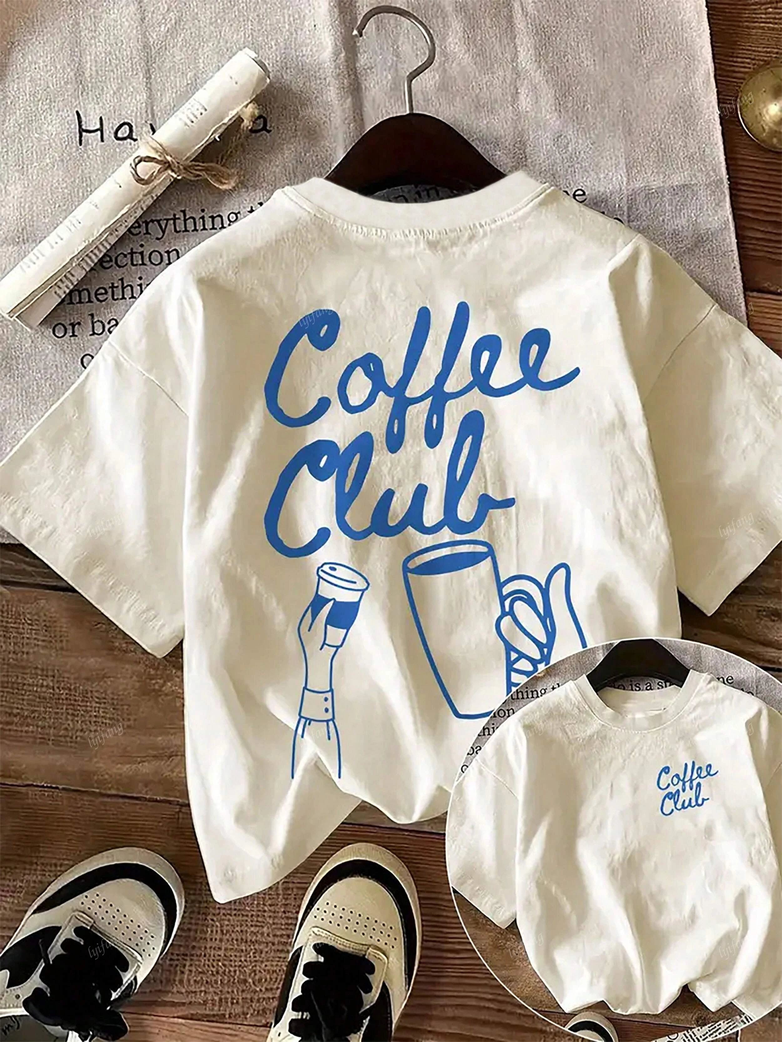 T-shirt z nadrukiem „Coffee Club” Damski top z krótkim rękawem i okrągłym dekoltem, prosty i wszechstronny T-shirt na lato