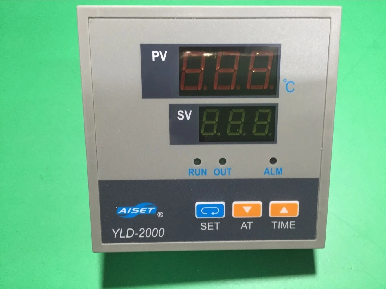 AISET YLD-2000 temperature controller YLD-2611R thermostat temperature controller instrument spot YLD-2611R YLD-2612V YLD-2612