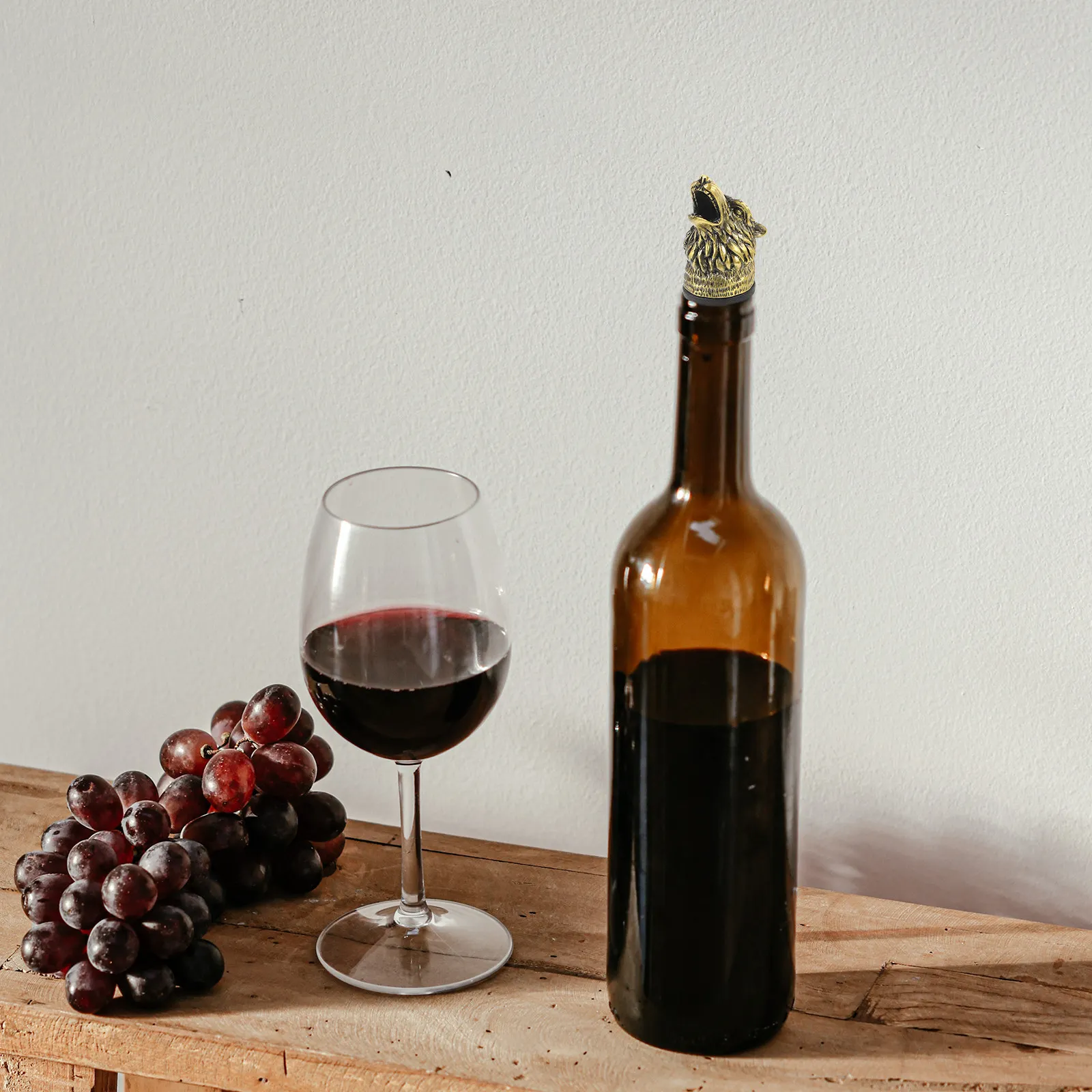 Wine Aerator Pour - Wine Pourer with Wolf Head Design