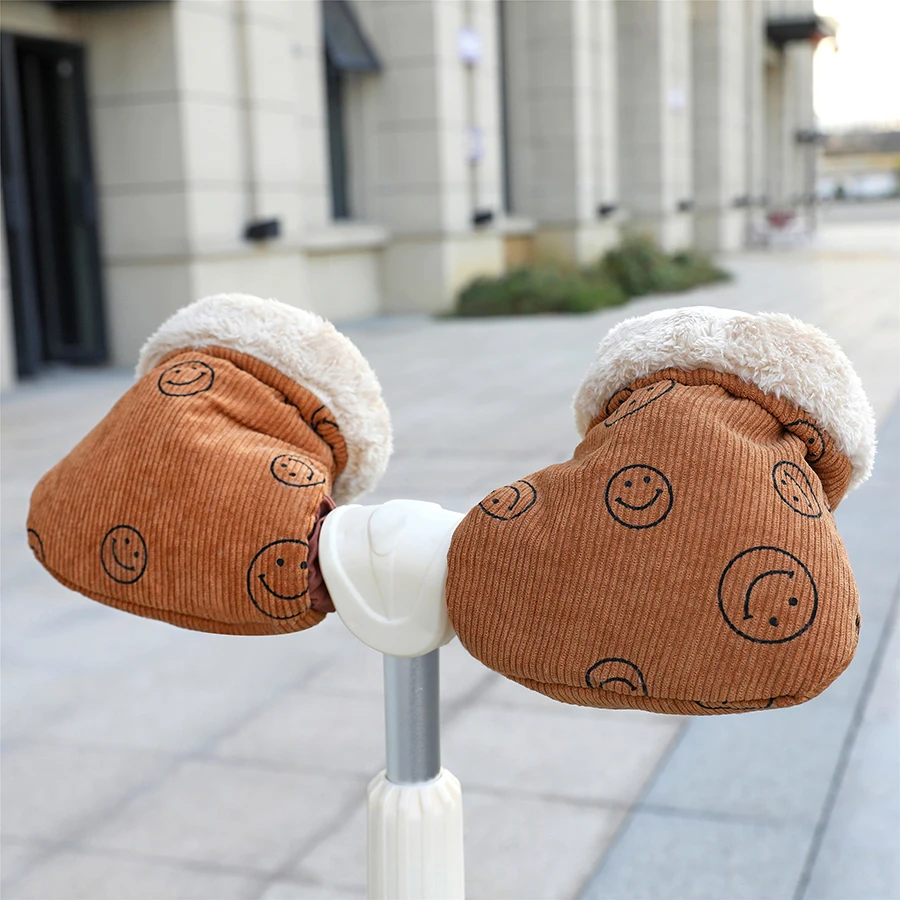 قفازات دراجة للأطفال، قفازات رياضية خارجية للأطفال، قفازات سكوتر مطبوعة برسوم كارتونية لفصل الشتاء