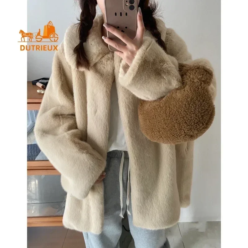 Nuovo cappotto invernale da donna migliore qualità di media lunghezza elegante risvolto allentato spesso caldo cappotto di peluche spesso adatto per