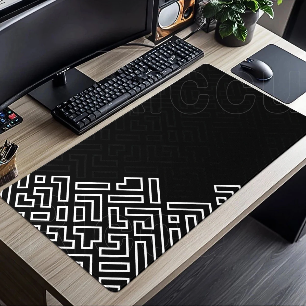 

Black And White Geometric Lines Mouse Pad Large Mouse Mat Gaming Mousepad Big Gamer Rubber Keyboard Mats E-Sports Deskpad Carpet
