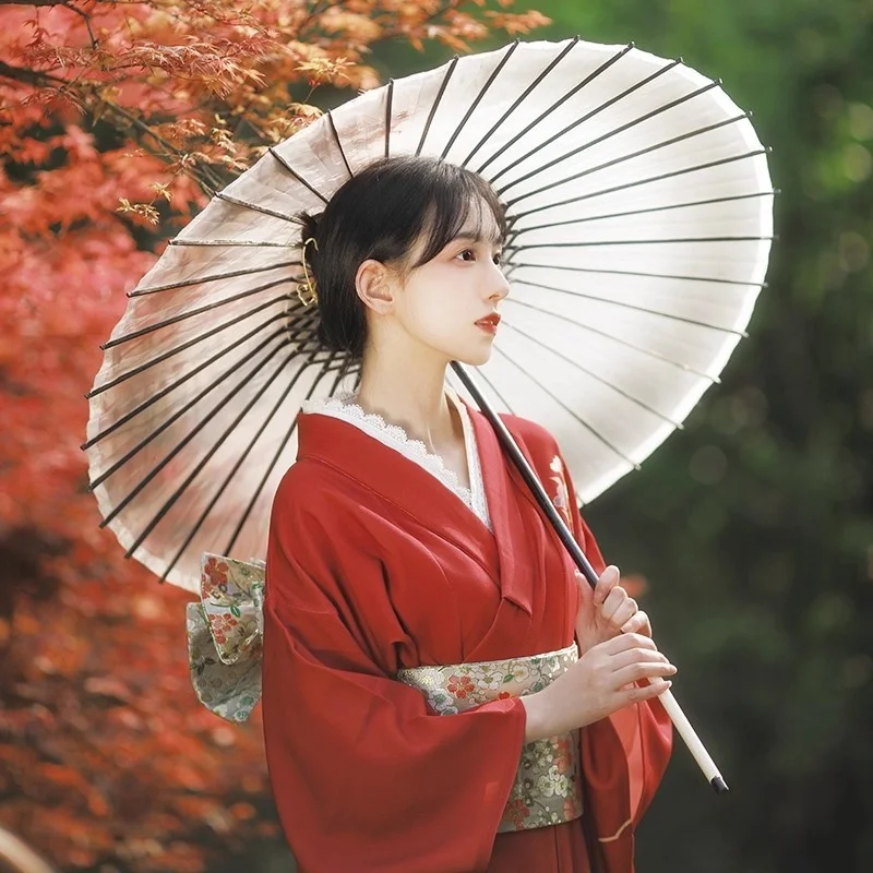 

Women's Classic Furisode Kimono Japan Style Formal Yukata Cosplay Costume with Beautiful Butterfly Prints for Performances