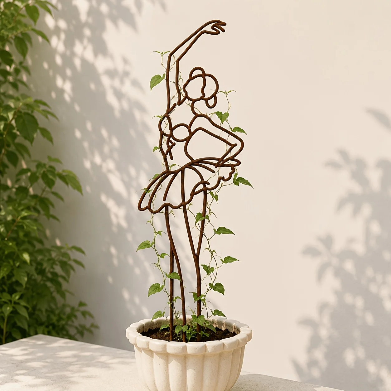Vintage-Pflanzgitter aus Eisen im Used-Look, minimalistische Kunst-Pflanzenstütze für Rosen und Klematis, Gartendekoration, Geschenk für Pflanzenliebhaber – Detail 6