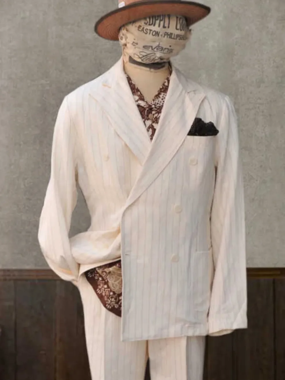 Design Men Tailored Suit Pinstripe Peaked Lapel Wedding Tuxedos Breathable Affordable Jacket Pant For Casual Blazers Customized