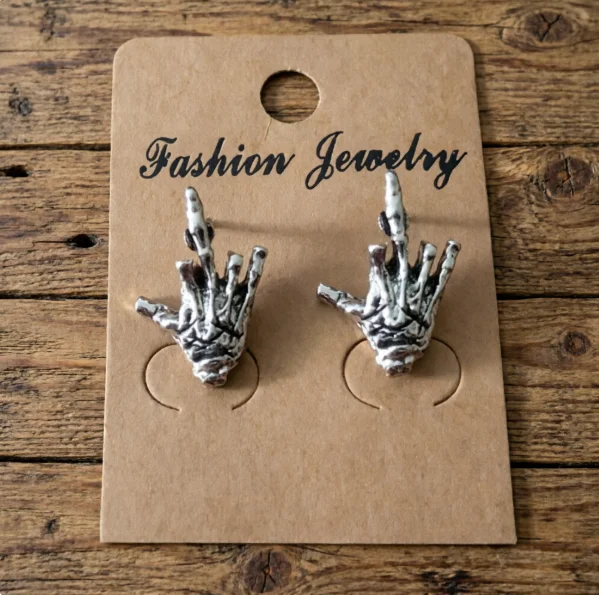 Gothic Skeleton Hand Stud Oddities Wicca Skull Demon Finger Claw Talon Zombie Earring Steampunk Occult Halloween Goth Jewelry