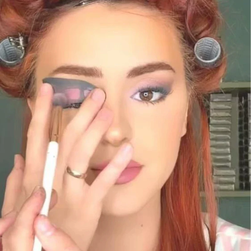 1-50PCs Female Eye Shadow Tool Multi-function Quick Eye Makeup Template Universal Eye Shadow Makeup Tool Suitable For Beginners