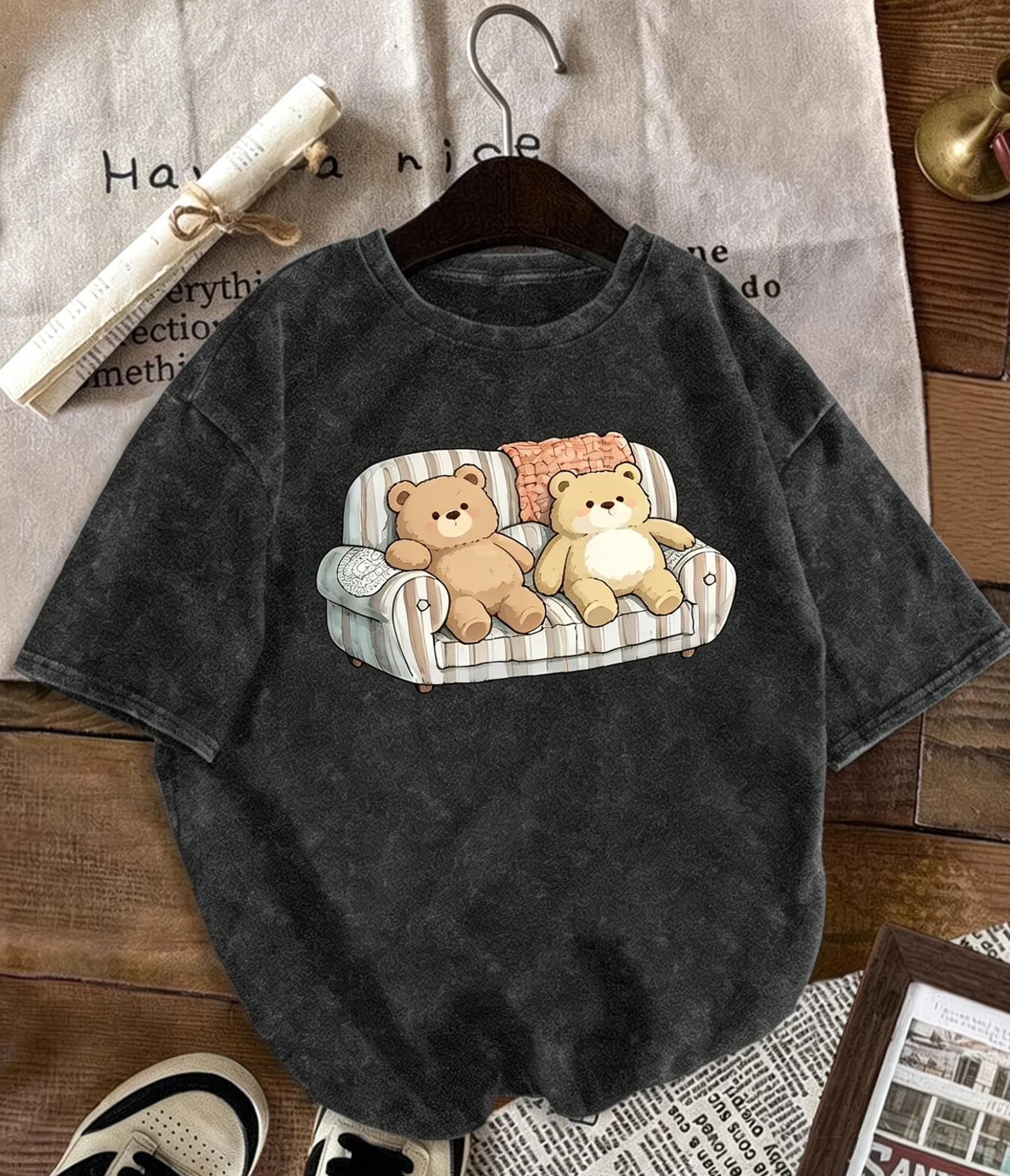 Vintage Acid Wash T-Shirt mit lustigem Frosch-Sofa-Print, Retro Oversized Streetwear Top, gewaschene Baumwolle, Hip Hop Casual Kurzarm – Detail 6