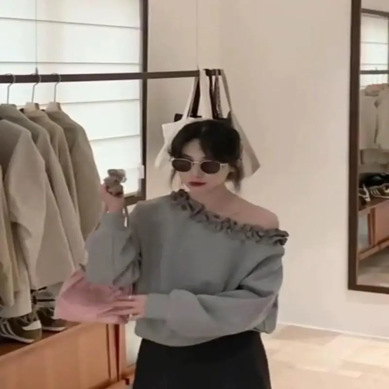 

Зимний пуловер с капюшоном, женский свободный повседневный свитшот с длинным рукавом, весенний корейский стиль, серые деревянные уши, кружевной свитшот с открытыми плечами, ленивые топы