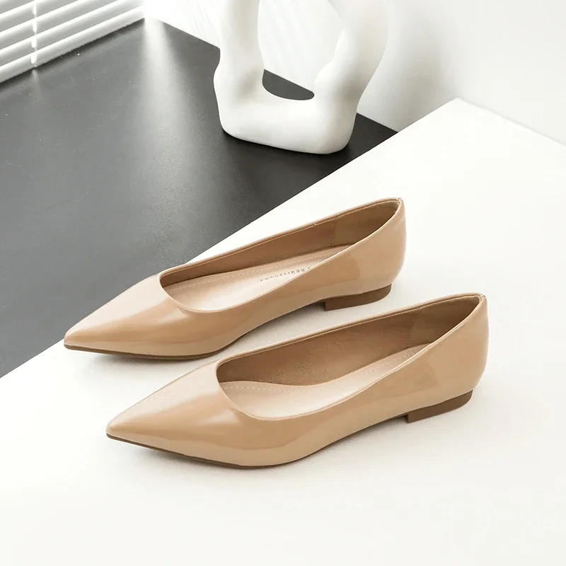 Fashion OL Nude Color Pointed Flat Shoes Women Patent Leather Korean Version of The Wild Sexy Elegant Simple Ladies Work Shoes