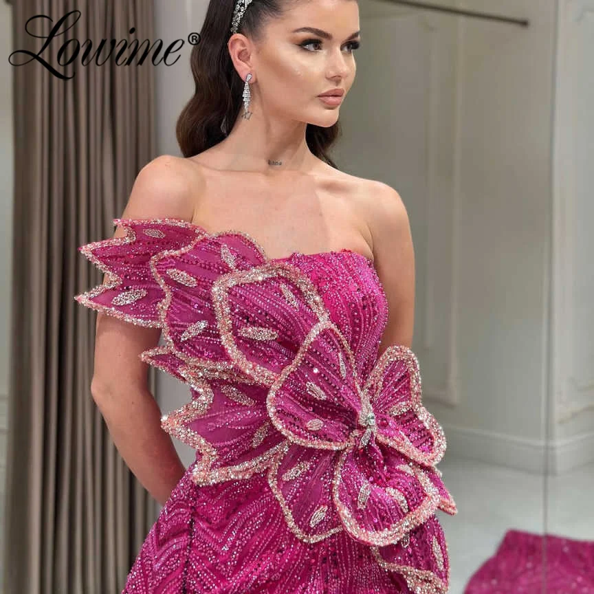 فساتين لحضور الحفلات الموسيقية باللون الوردي الساخن بدون حمالات فستان سهرة عربي دبي 2025 مخصص لحفلات الخطوبة مع ذيل طويل رداء السهرة #4