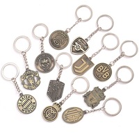 New pendant football keychain metal football team football badge souvenirs, fans' collectibles birthday gifts.