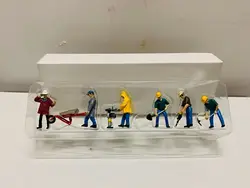 1:50 Scale Plastic Model Engineering Worker Figure 3.9CM(1.5 inch) 6 Pcs !