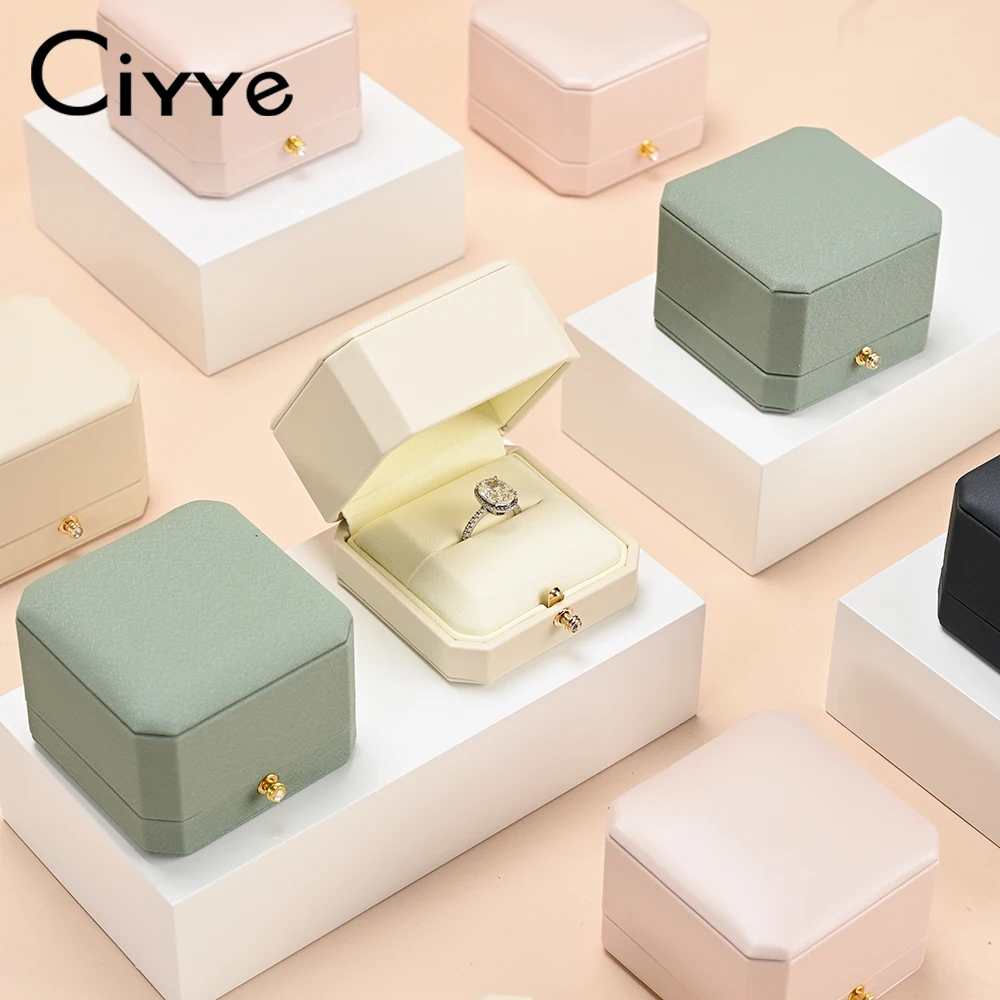 

Ciyye PU Leather Jewelry Single/Double Ring Box Jewelry Organizer Portable Travel Wedding Couple Ring Packaging Box Customizable