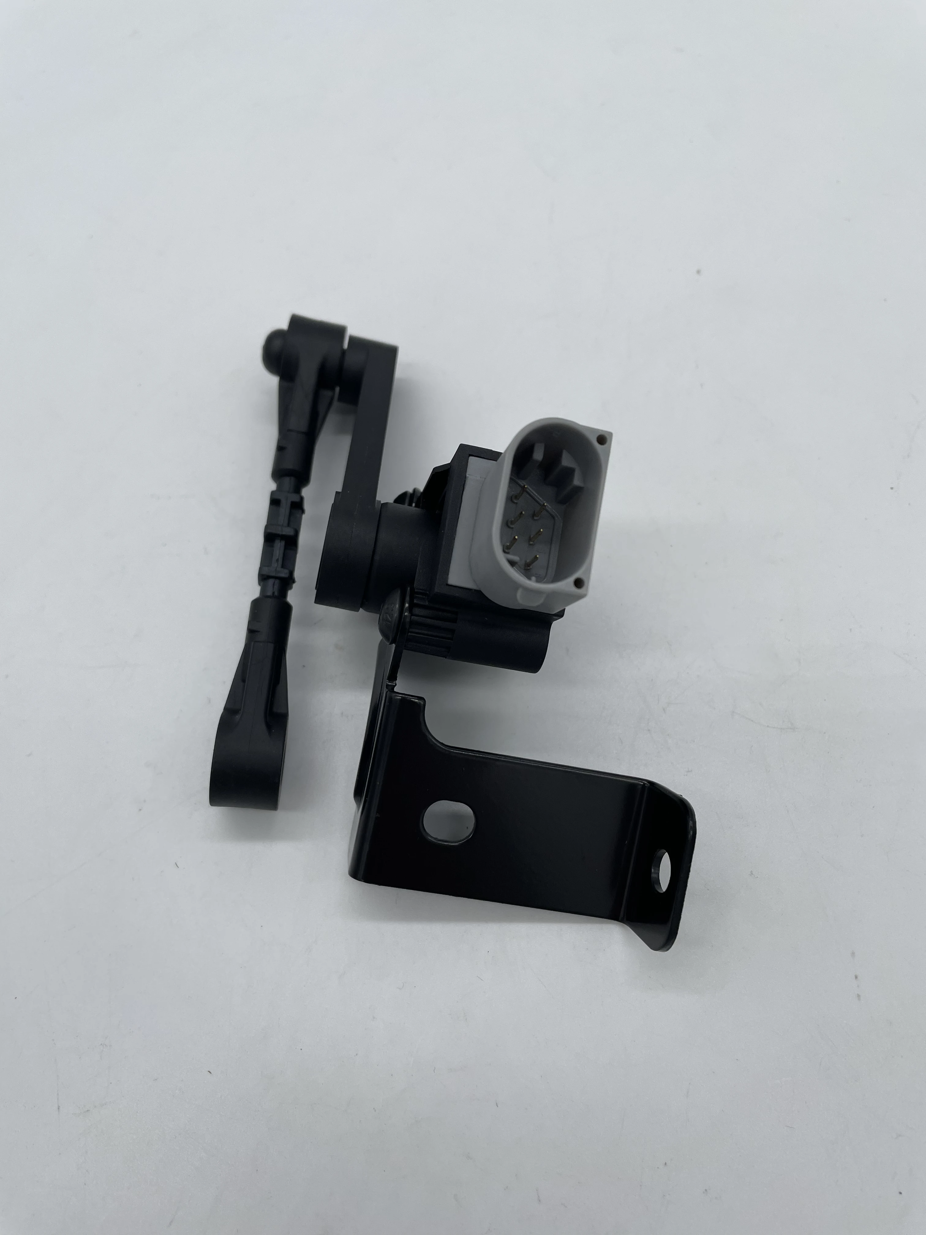 

LR024219 Height Level Sensor For Land Rover Range Rover Evoque L538 Discovery Sport L550
