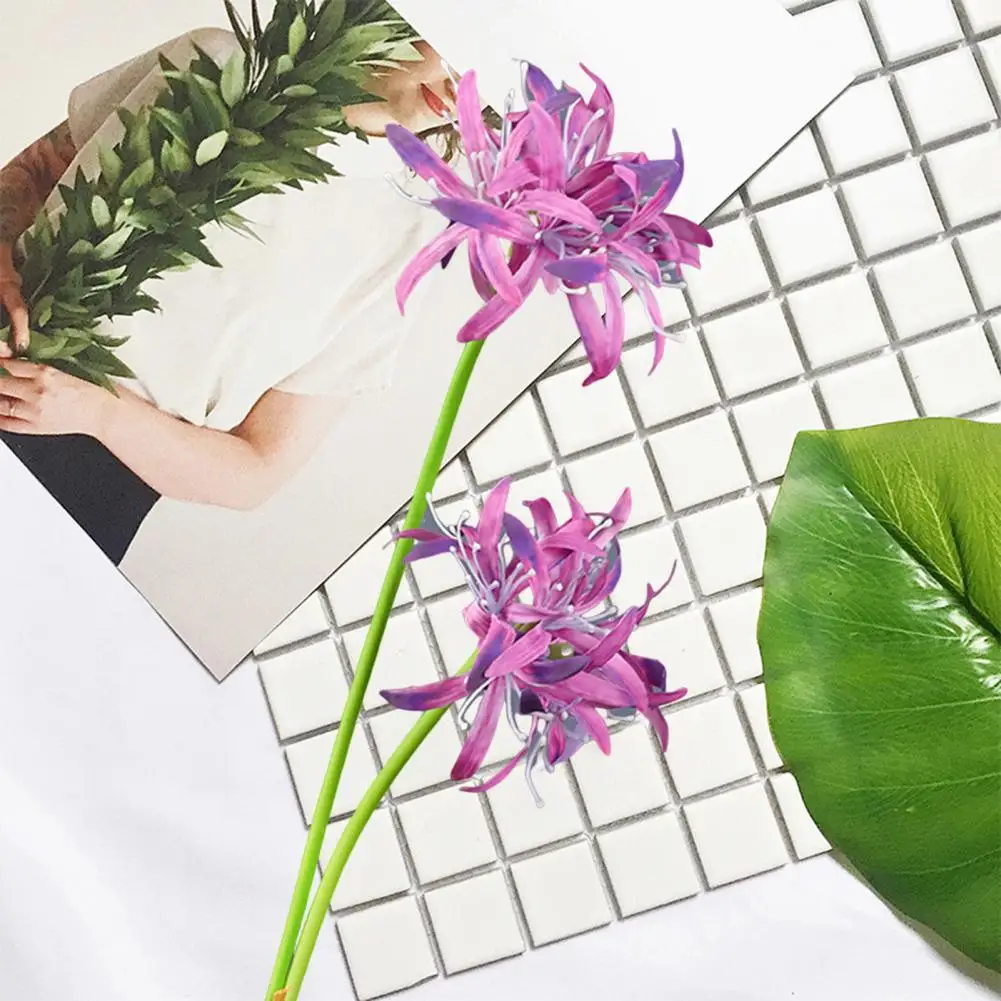 Reusable Faux Flower Elegant Artificial Spider Lily Silk Flower Arrangement for Wedding Home Office Table Centerpiece Decoration