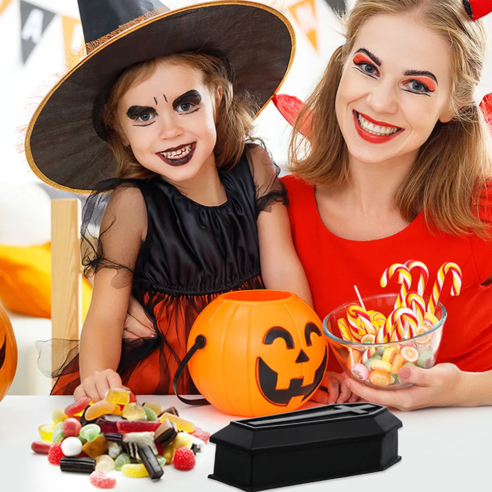 

14Pcs Halloween Coffin Box Plastic Lid Coffin Treat Box Prank Props Mini Candy Holder Halloween Party Fun Decoration Supplies