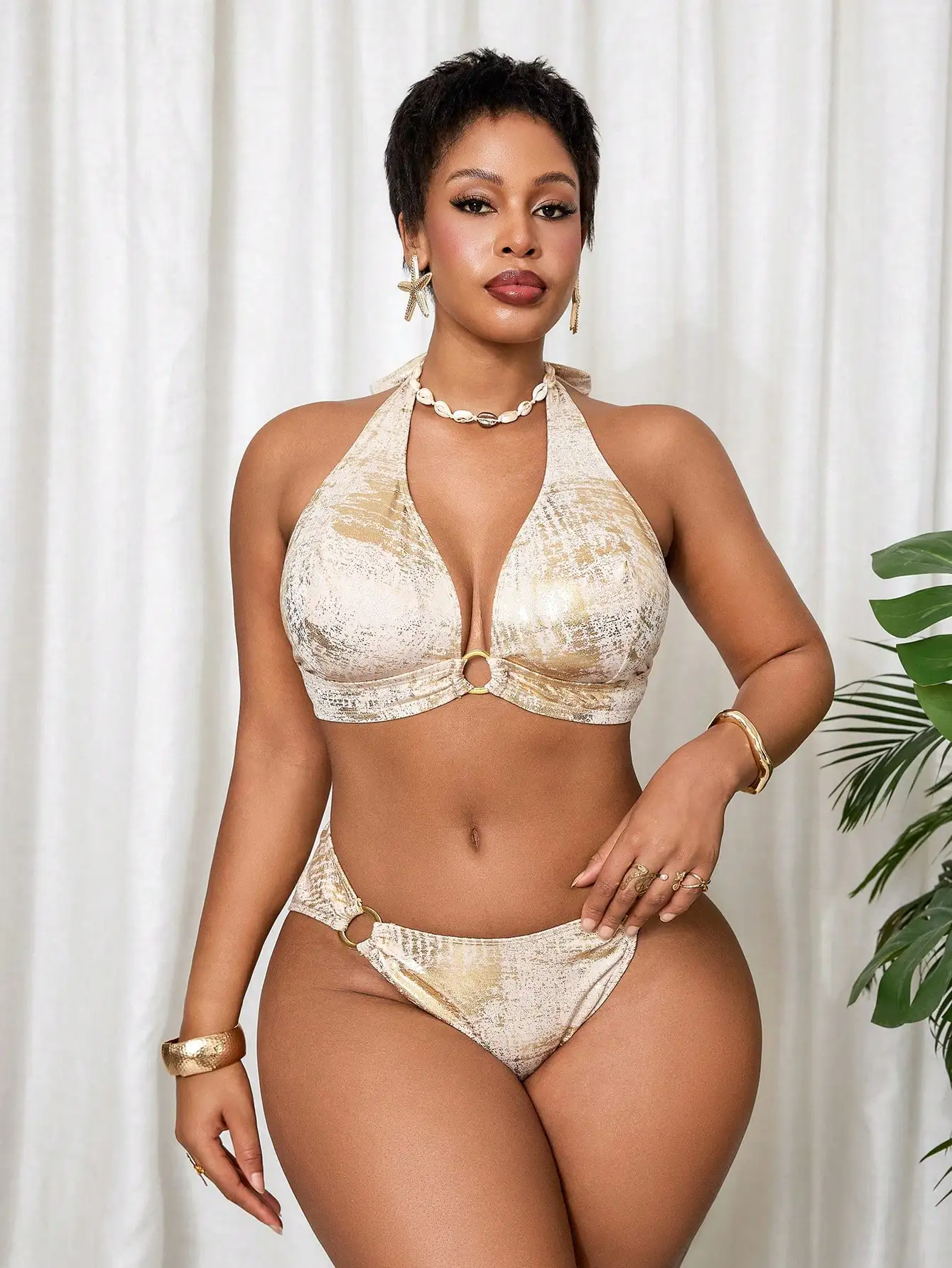 

Gold Foil Patterned Plus Size Halter Bikini With Ring Accents And High-Waisted Bottom For Beachwear