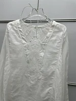 Chemisier fin en ramie blanche pour femme, broderie en dentelle ajourée, légèrement transparent, manches évasées, style pull. 4
