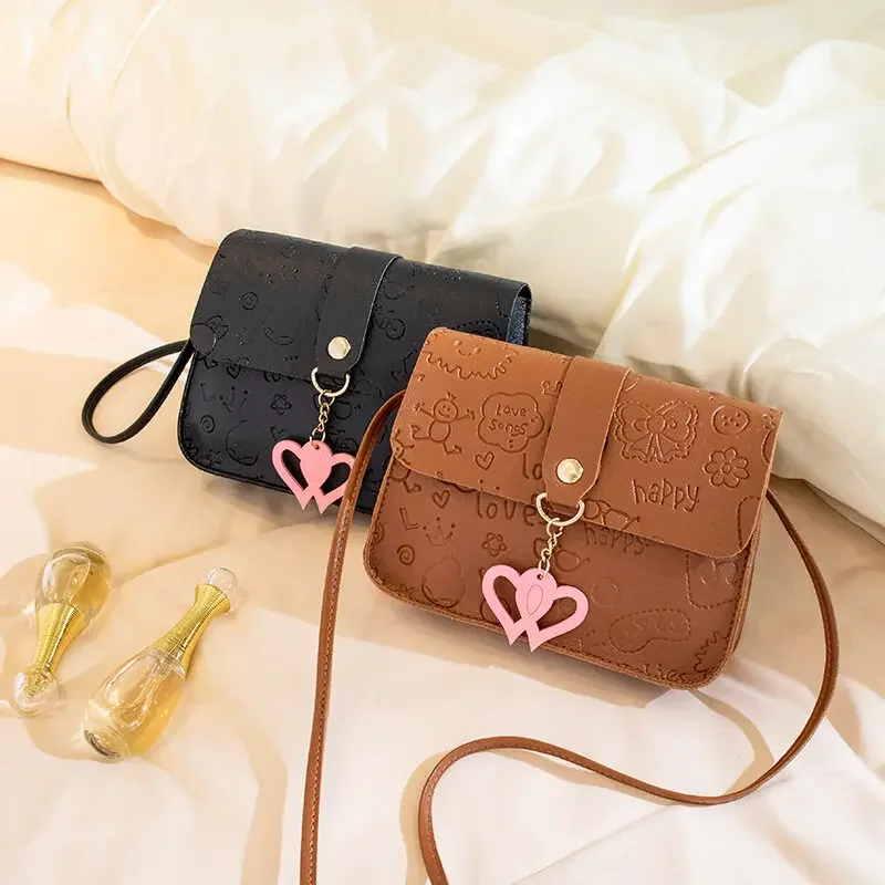 New  Ladies Embossed One Shoulder Crossbody Bag Women Small Square Bag Leather Heart-shaped Small Pendant Fresh Sweet Phone Bag