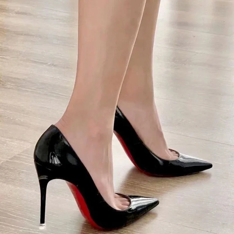 

Sexy Black Bed High Heels For Women 10cm Stiletto Pointed Toe Nude Pumps Red Shinny Bottom Ladies Nightclub Prom Party Shoes 43