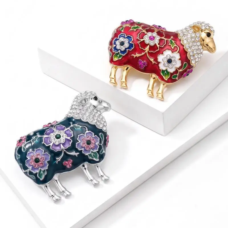 Enamel Sheep Goat Brooch Shiny Diamond-Encrusted Lamb Pin for Women Coat Jacket Backpack Decor Party Accessory Gift