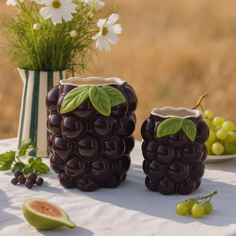 Nordic Ins Ceramic Grape Shape Vase Ornament Living Room Bedroom Dining Table Flower Arrangement Container Fruit Vase Decoration