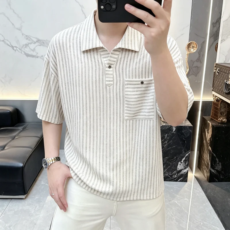 2026 Summer Men's Light Gray Vertical Stripes Collar Button-Down Shirt with Pockets and Breathable Loose-Fitting Casual Short Sl