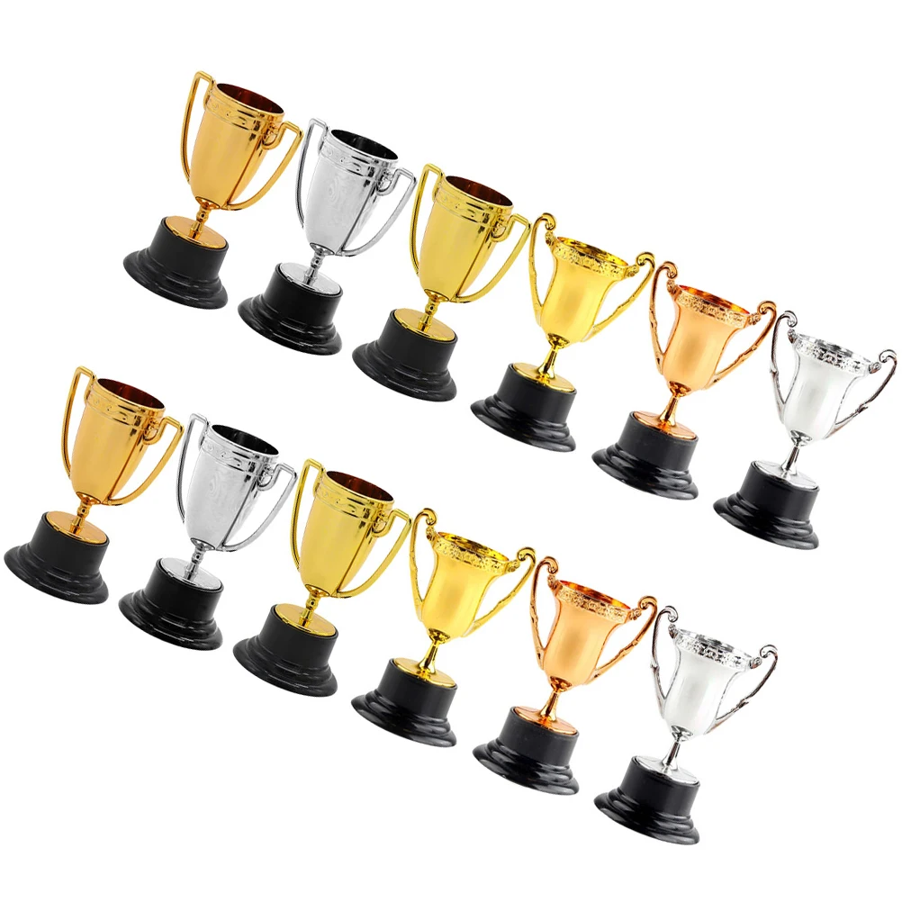 

12pcs Mini Trophy Cup Gilded Winner Plastic Award Ceremony Competition Kindergarten Decoration Party Favor Game Toy Bright