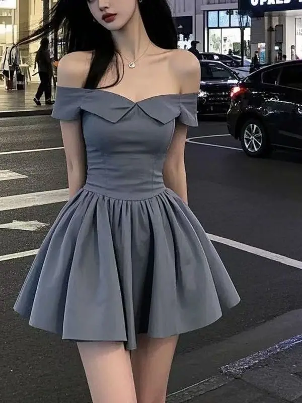 

2025 Summer New Design Strapless Temperament One-piece Dress with Waist Cinching and High-end Fluffy Dress