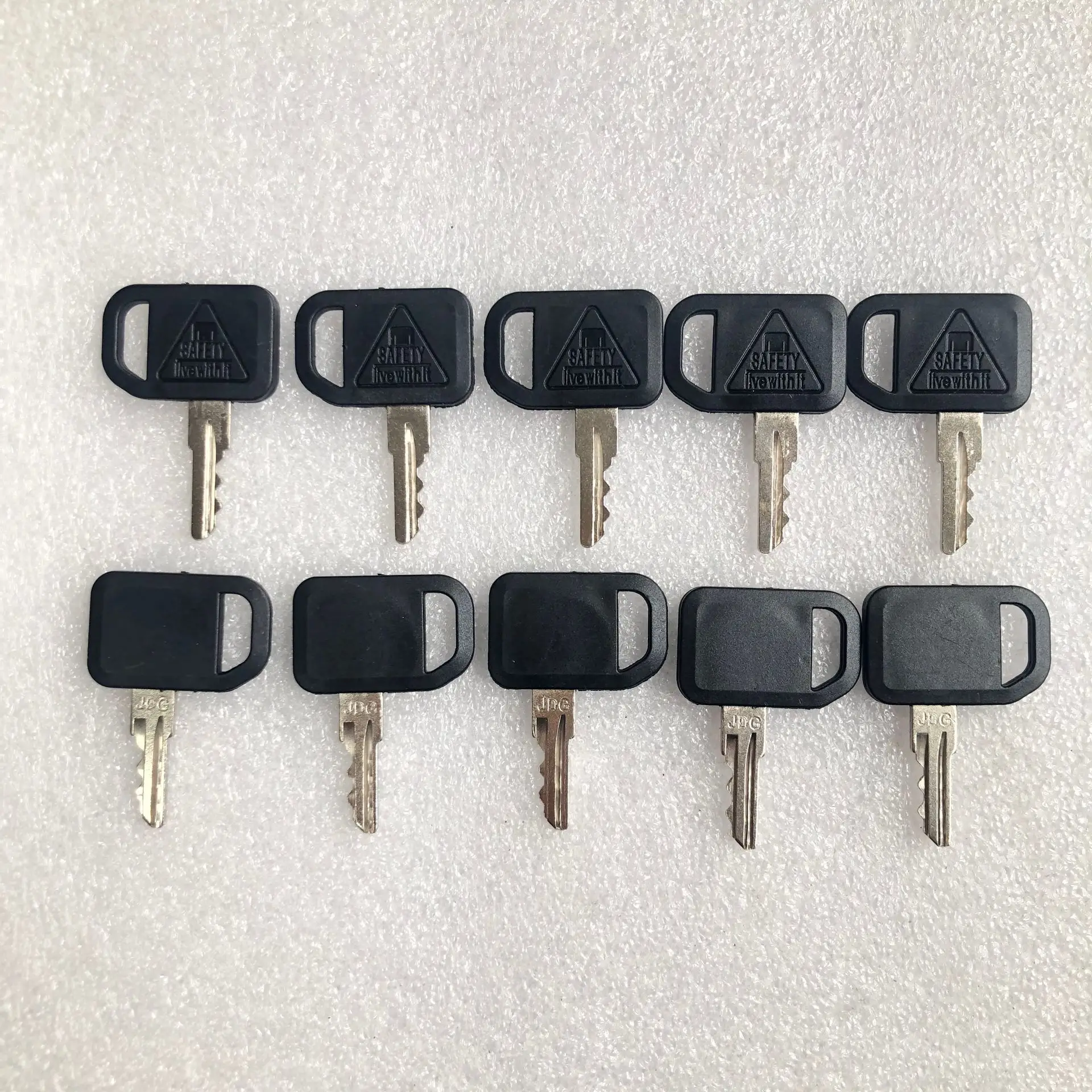 10PCS JDG Key AM131841 AM101600 For John Deere Gator 130 160 165 GX70 GX75 GX95 RX63 RX73 RX75 RX95