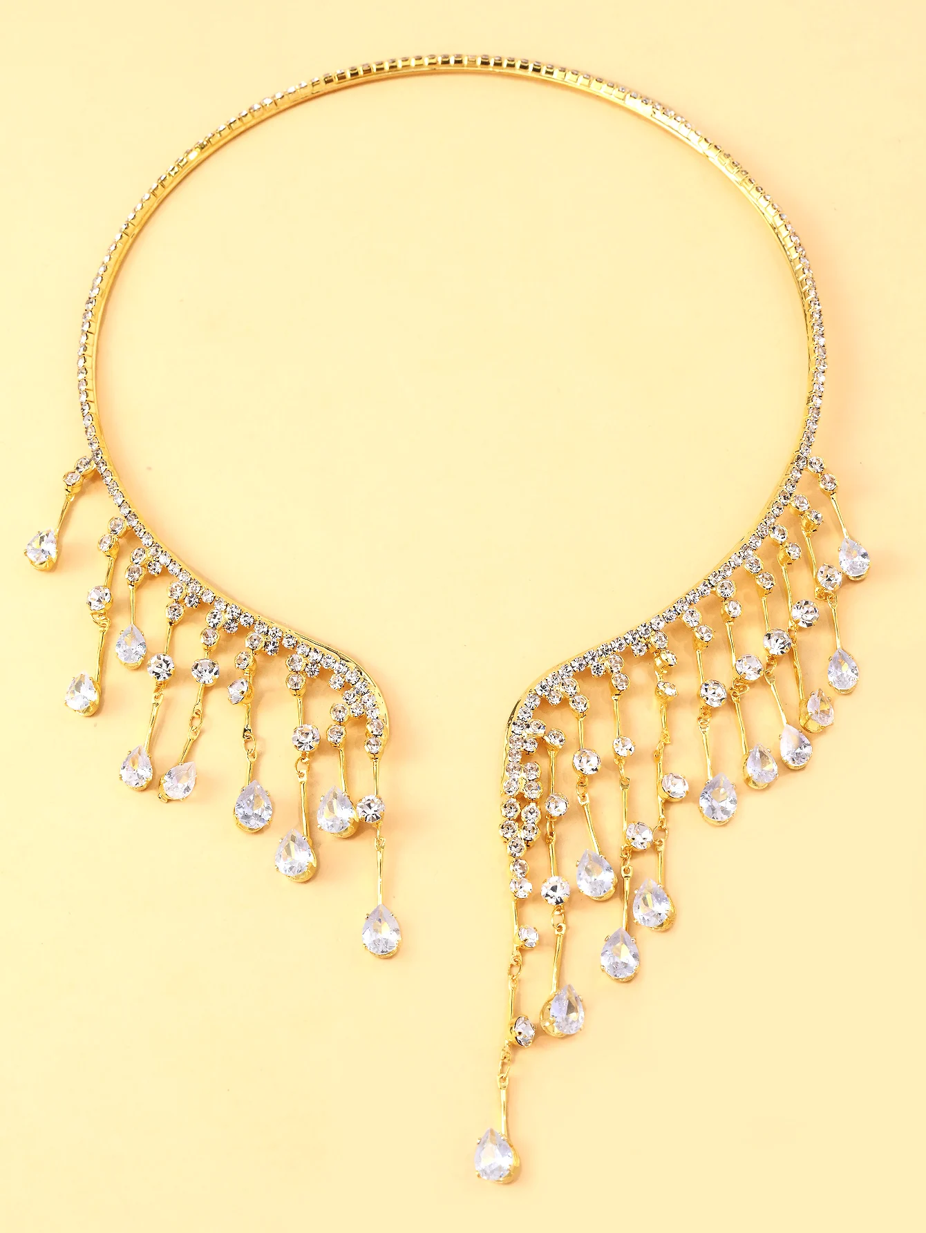 A geometric rhinestone tassel necklace for women, trendy and personalized necklace, stage fairy performance accessories