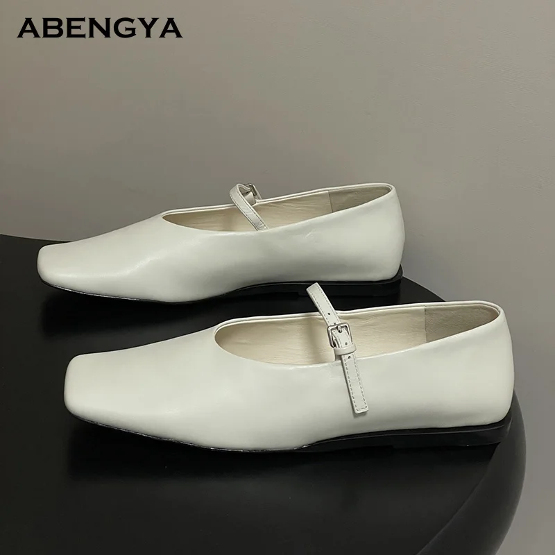 

Autumn White Leather Flat Loafer Shoes Women Square Toe Mules Dress Shoes Designer Casual Party Vacation Walking Shoes For Women